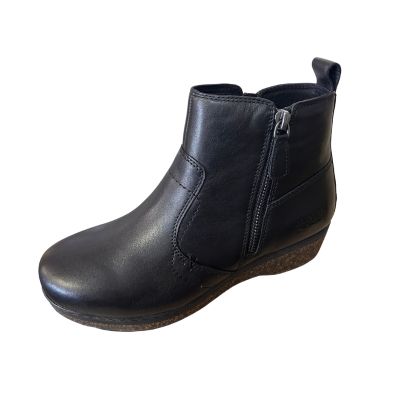 Josef Seibel Darla 02 Black Women's Ankle Boots