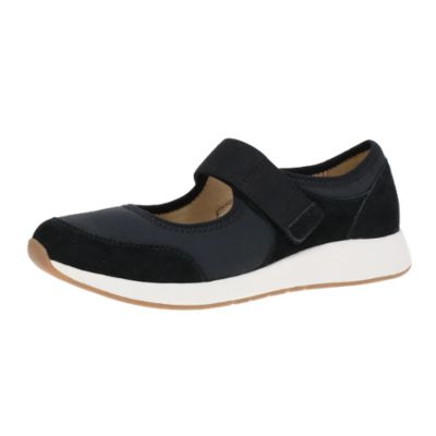 Dansko Carolina Black Suede Women's Walking Shoes