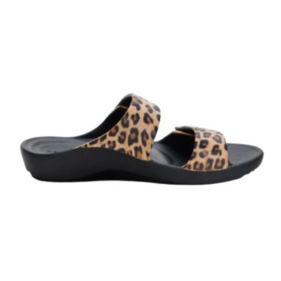 Aetrex Kaia Leopard Women's Flipflops